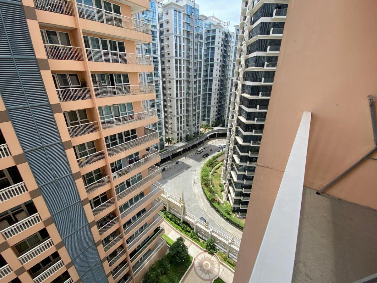 Spacious Condo In Venice Luxury Residences Taguig Exteriör bild