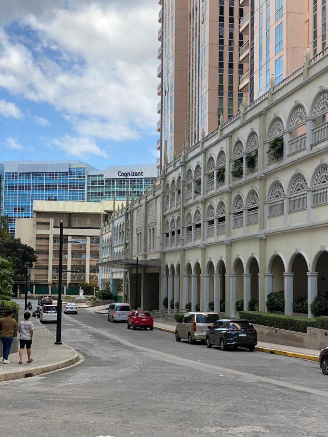 Spacious Condo In Venice Luxury Residences Taguig Exteriör bild