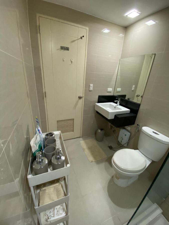 Spacious Condo In Venice Luxury Residences Taguig Exteriör bild